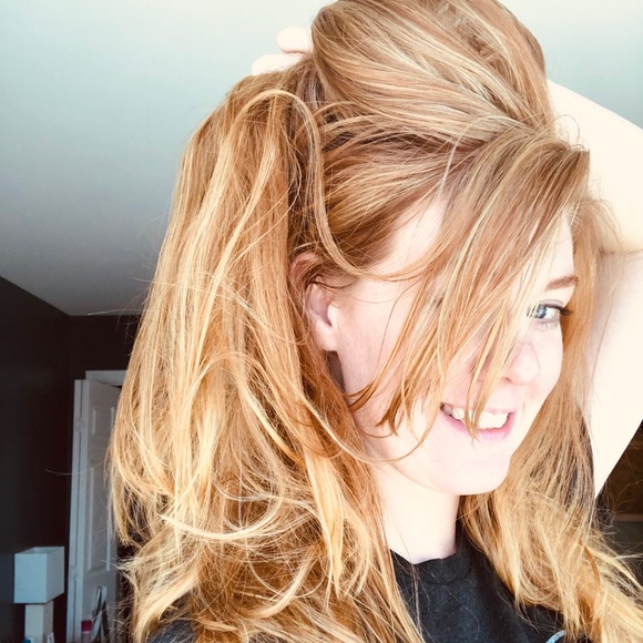 Meet your Posher, Krystle - Picture 1 of 1